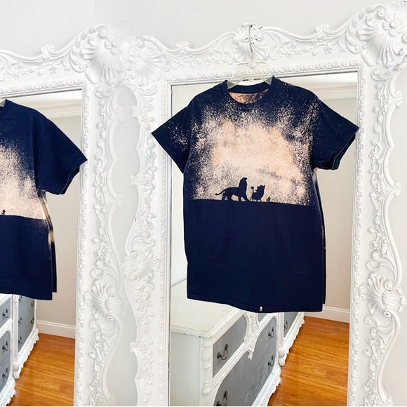 New York Couture One of a Kind Rework Lion King HAKUNA MATATA Bleach Art T-Shirt - Picture 4 of 6